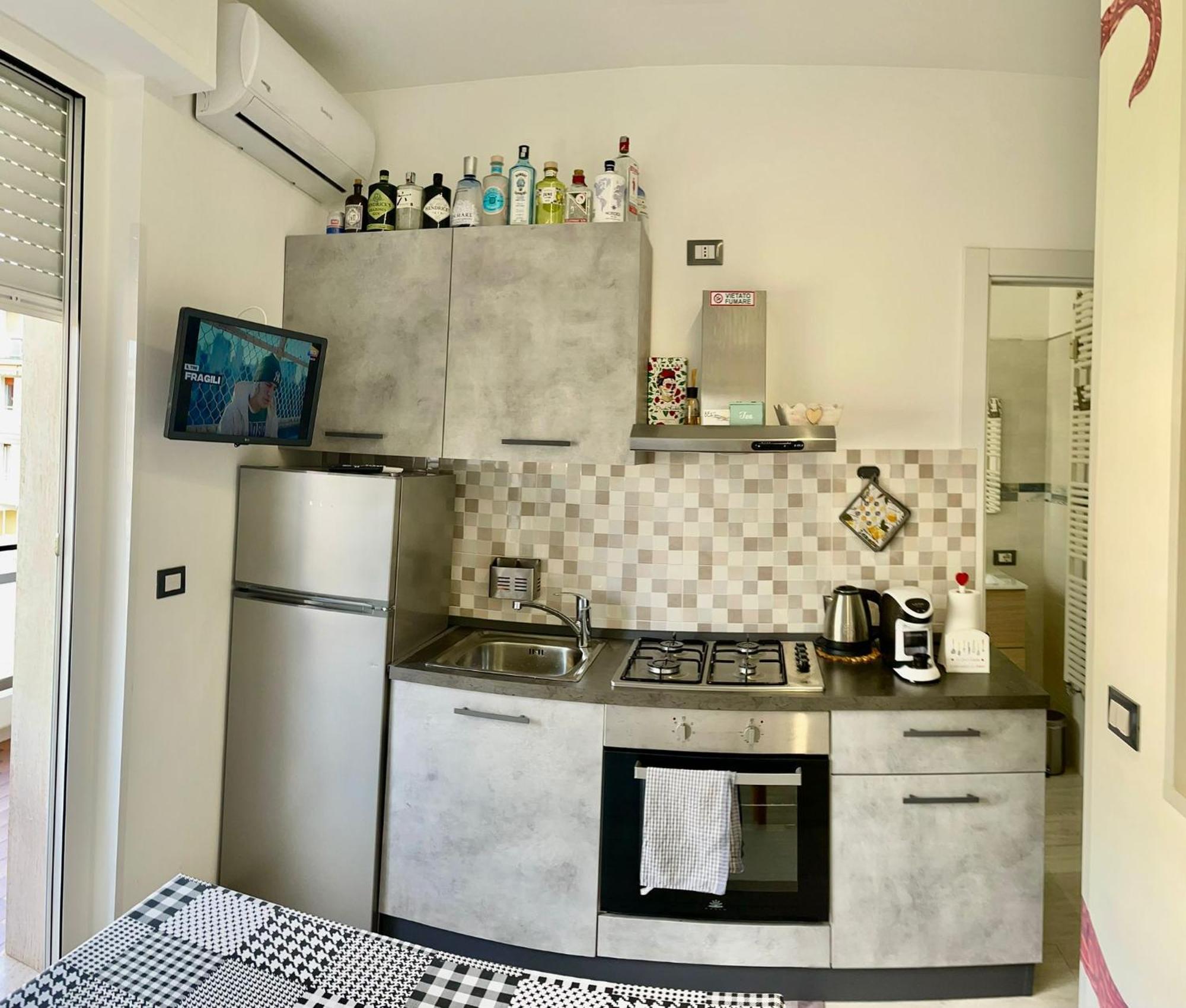 Casa Di Bea Lägenhet Ventimiglia Exteriör bild